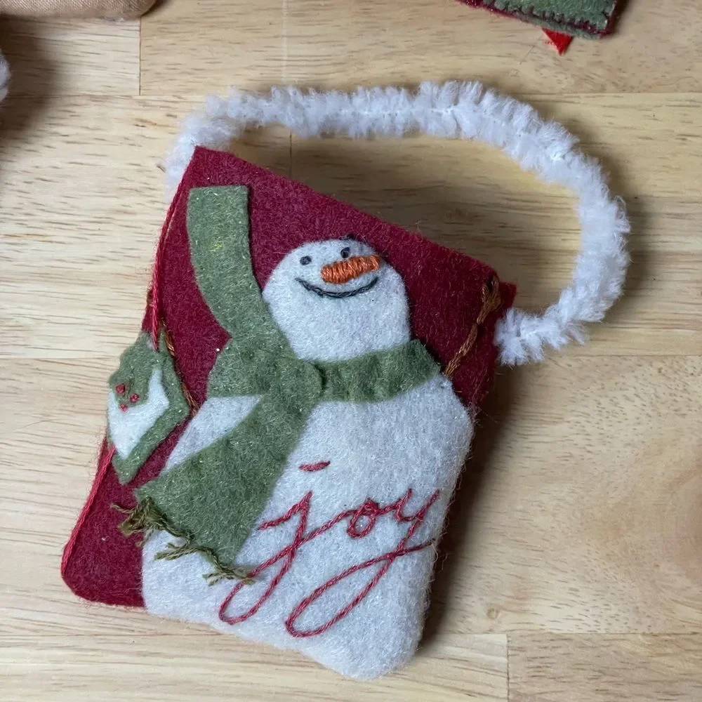 Festive Holiday Ornament Set - Red, Green, White Felt Bags w/Bunnies & Cotton